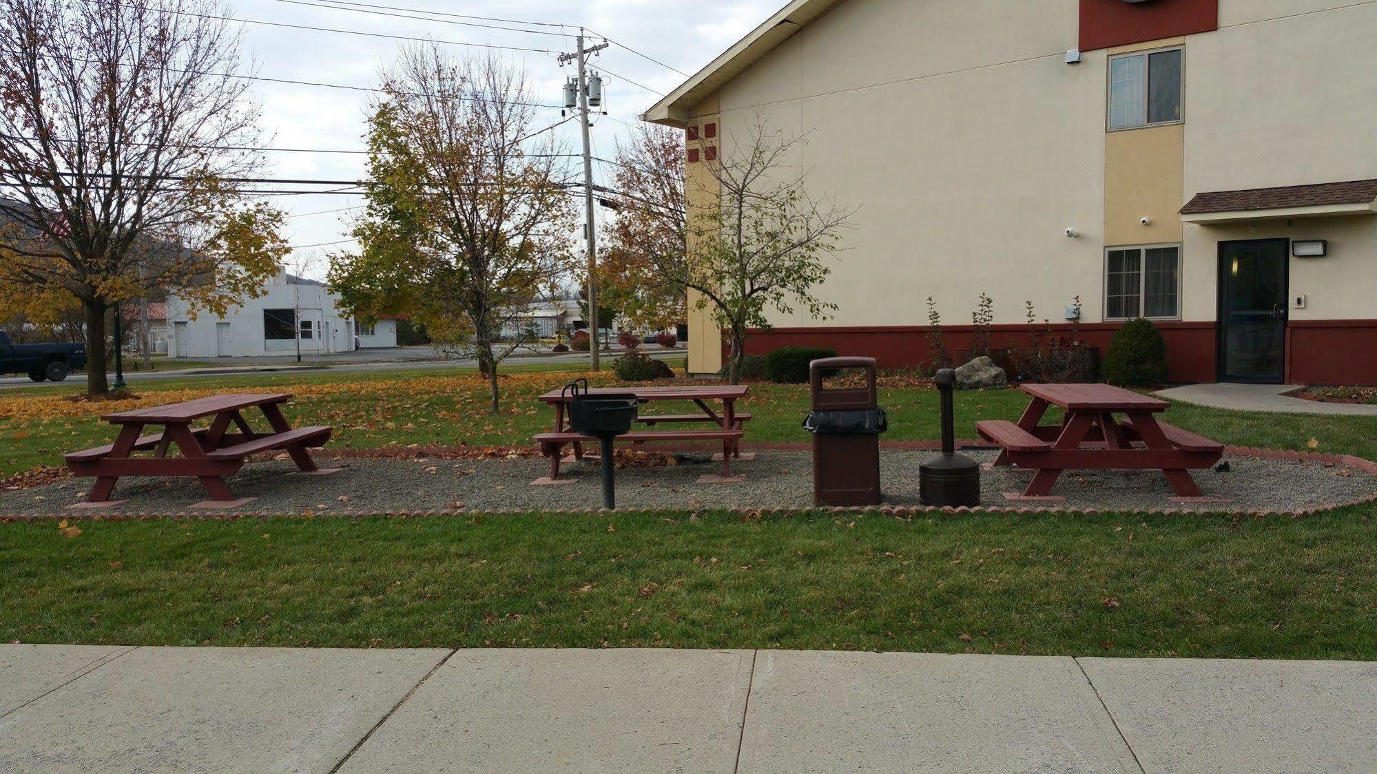 科布斯基尔速8酒店 Cobleskill 外观 照片
